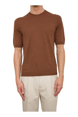 brown-crewneck-sweater