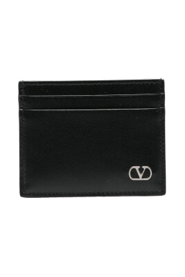 stylish-card-holder-with-unique-design