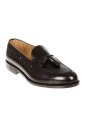 mocassin-en-cuir-noir-a-pompon
