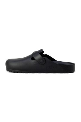 black-eva-unisex-clogs-a630-model