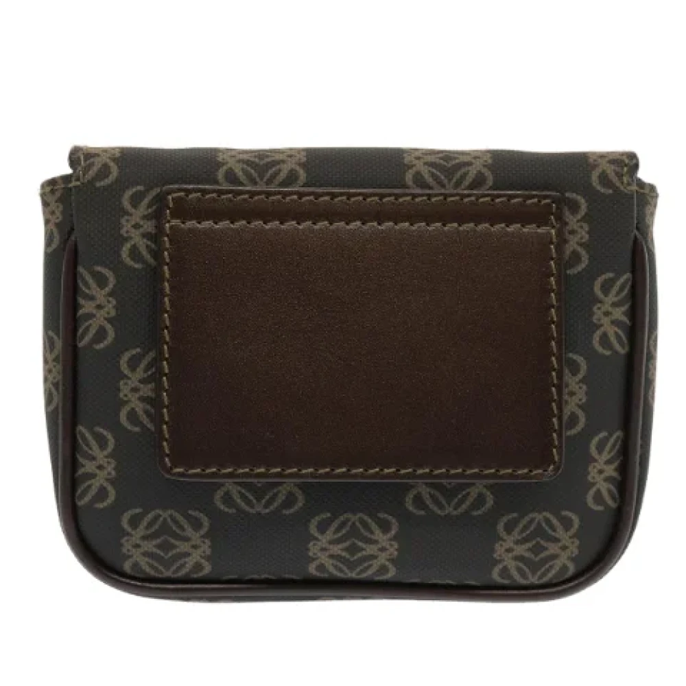 Loewe Pre-owned Fabric clutches Black Dames