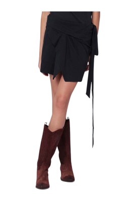 black-mini-skirt-gonna