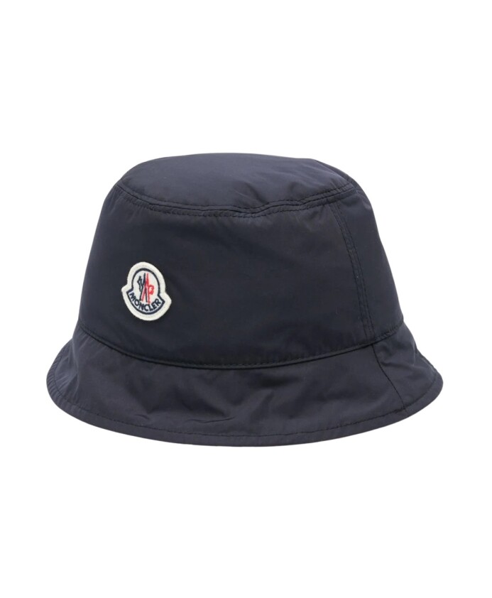 casquette-reversible-avec-patch-logo