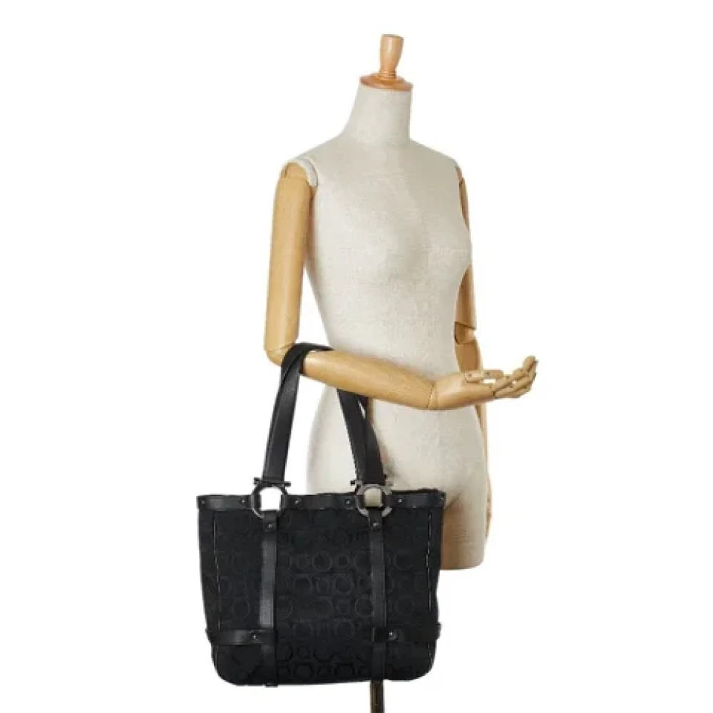 Salvatore Ferragamo Pre-owned Canvas shoulder-bags Black Dames