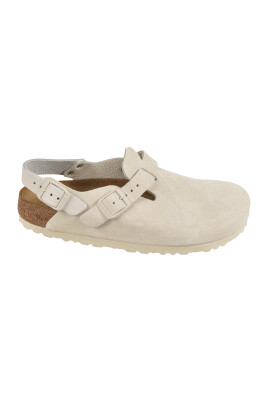 white-narrow-sandals-for-summer-outfits