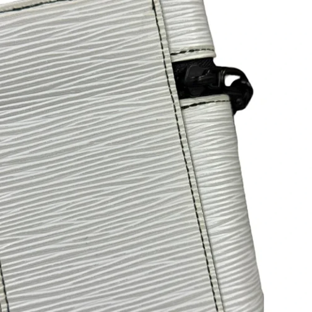 Louis Vuitton Vintage Pre-owned Leather shoulder-bags White Dames