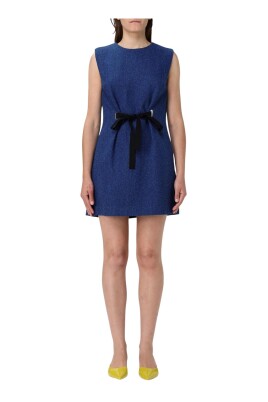 robe-midi-bleue-a-jupe-evasee