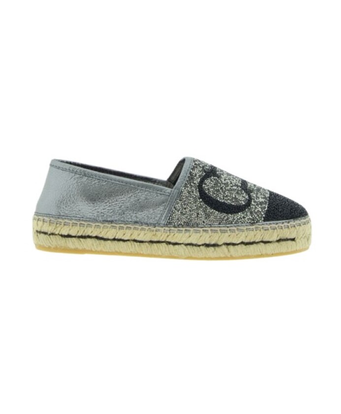 espadrilles-argentees-a-perles-avec-initiales-ch