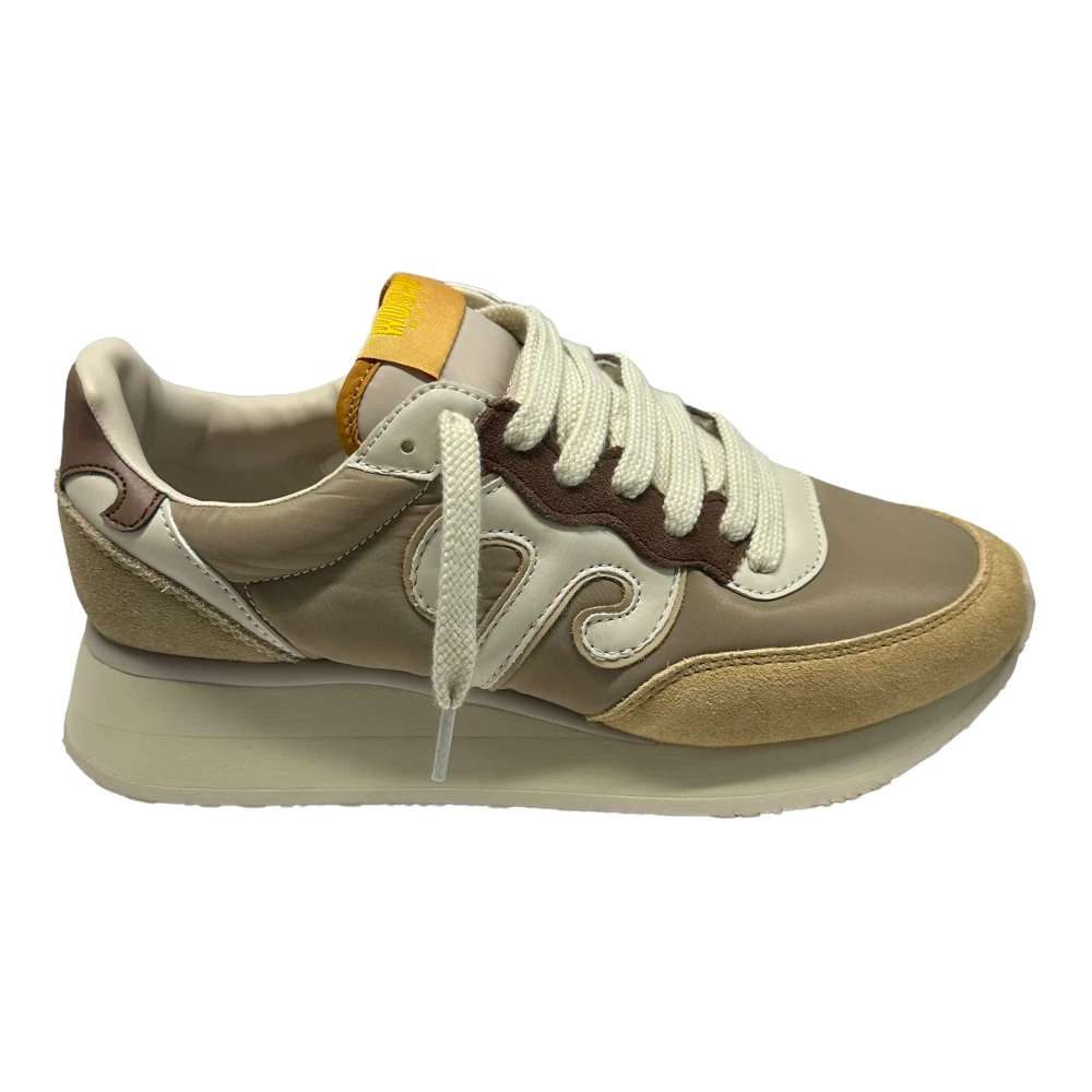 Wushu Ruyi Sneaker van suède en nylon rubberen zool Beige Dames