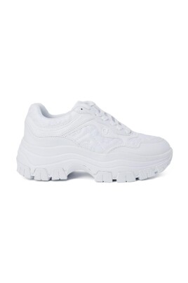 baskets-a-plateforme-matelassees-baskets-blanches-a-lacets