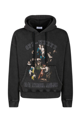 black-graphic-print-hoodie