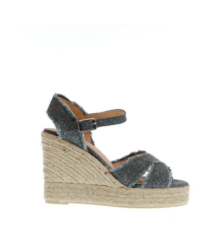 grijze-espadrilles-met-sleehak-kruisband-van-stof-met-lurex