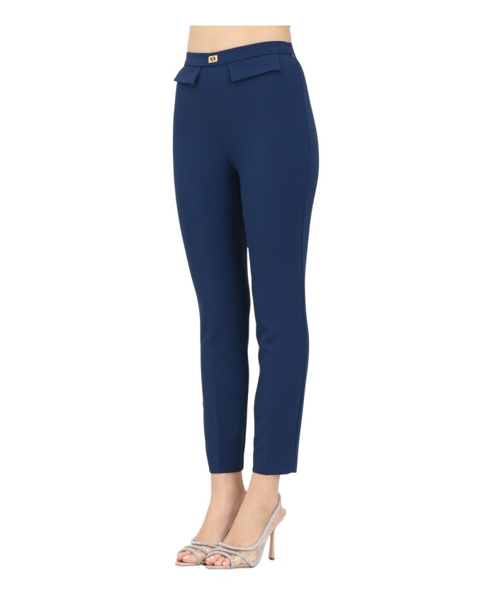 pantalon-bleu-elegant-avec-rabats-avant