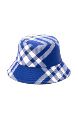 luxurious-hat
