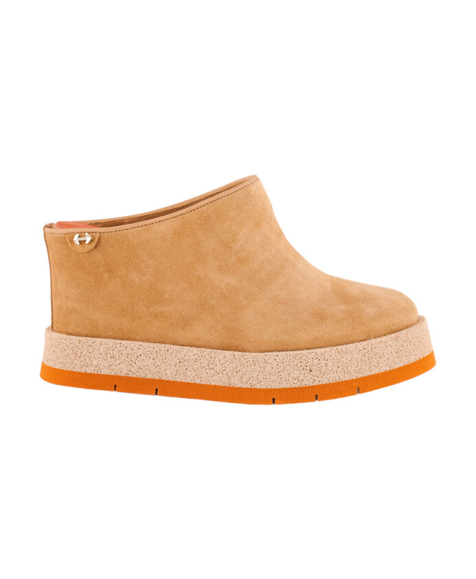 heeled-mules