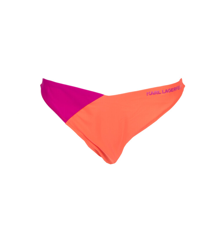 bas-de-bikini-en-forme-de-v