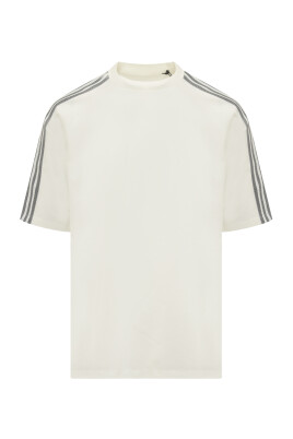 kortaermet-t-shirt-med-rund-hals-og-3s-logo-band