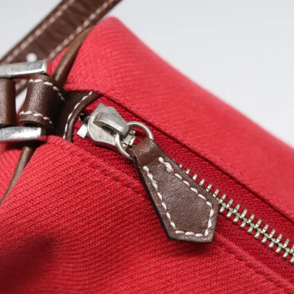 Burberry Vintage Pre-owned Canvas shoulder-bags Red Dames