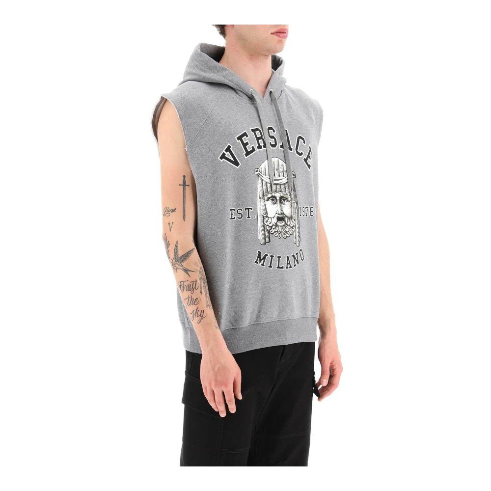 Versace Mouwloze hoodie met logo en La Maschera print Gray Heren
