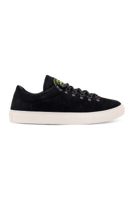 baskets-basses-a-lacets-en-daim
