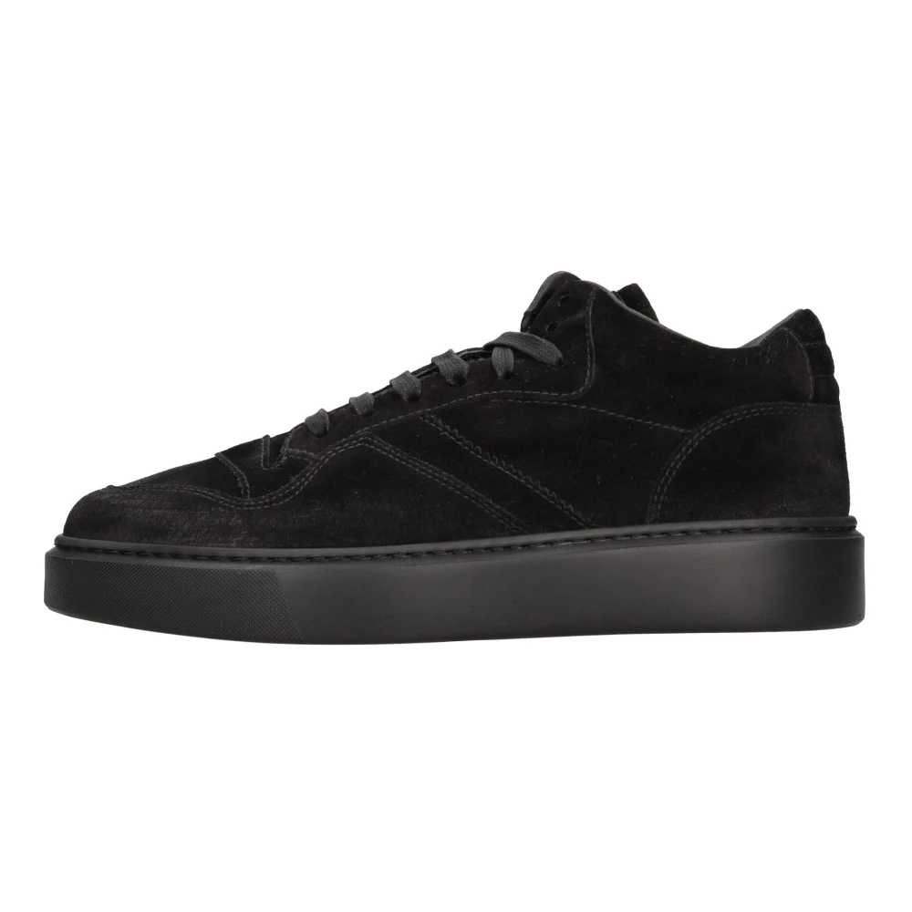 Doucal’s Suede Sneakers Heren Schoenen Zwart