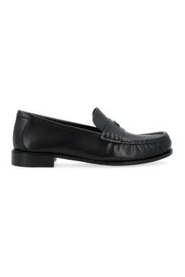 black-leather-loafer-moccasin
