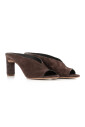 sandale-en-daim-marron-fonce-decoupe-en-v