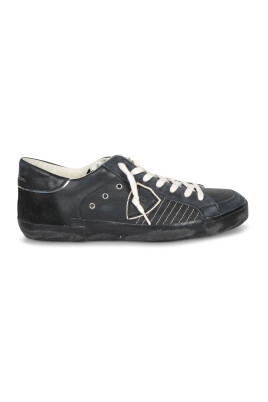 sneakers-basse-en-daim-noir