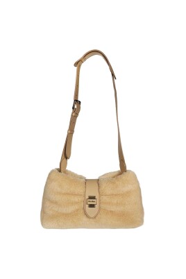 chic-crossbody-bag-with-turn-lock