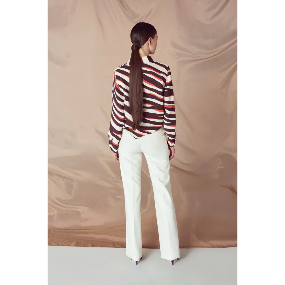 Nenette Roomkleurige Viscose Flare Broek Beige Dames