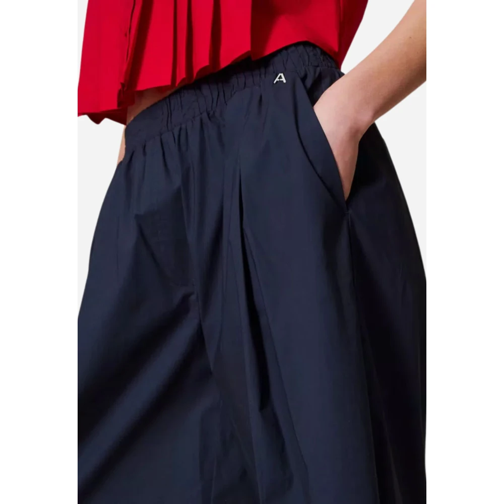Twinset Blauwe Cropped Katoenen Broek Actitude Collectie Blue Dames