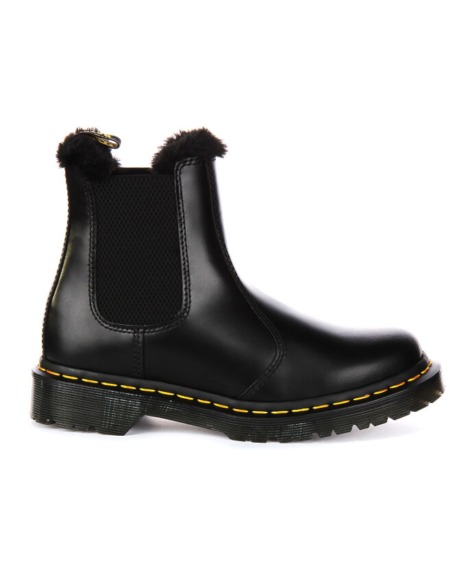 faux-fur-lined-chelsea-boots