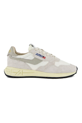 vintage-running-shoes-beige
