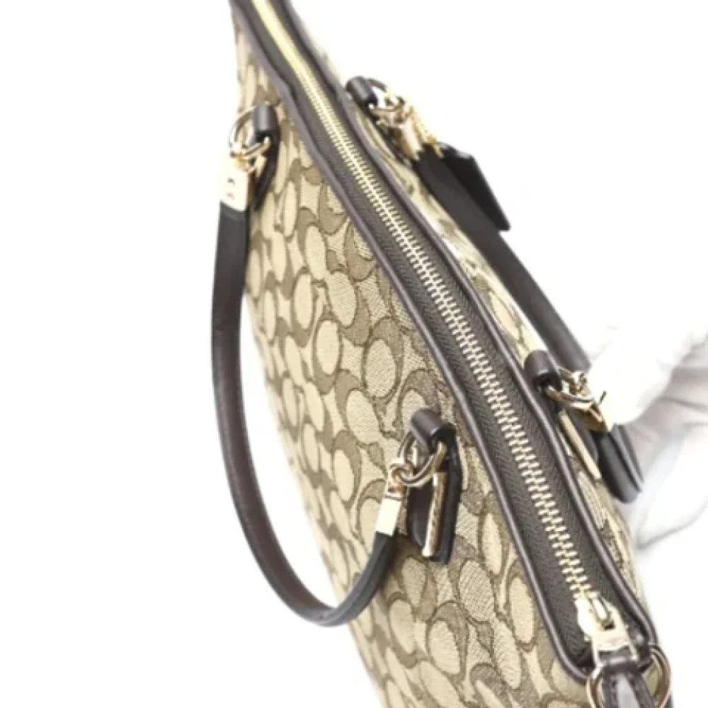 Coach Pre-owned Fabric handbags Beige Dames