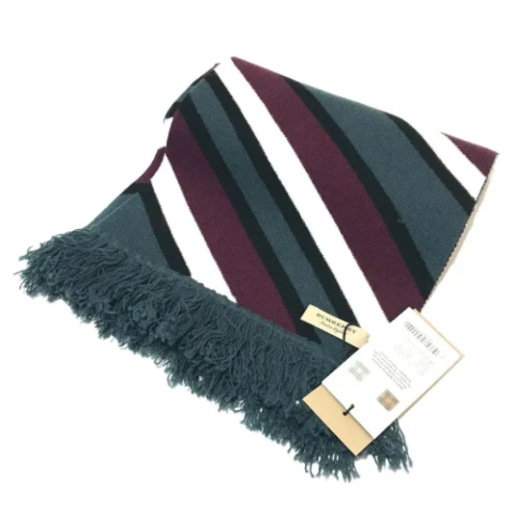 Burberry Vintage Pre-owned Wool scarves Multicolor Unisex