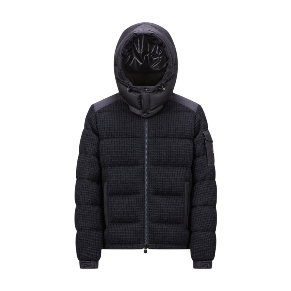 Moncler Men s Fashion on sale Shop Men s Fashion from Moncler online at Miinto