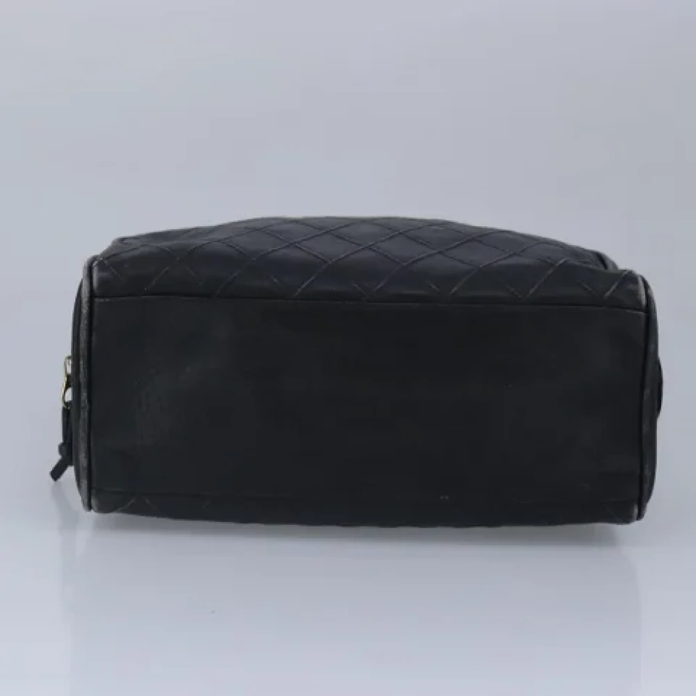 Chanel Vintage Pre-owned Leather clutches Black Dames