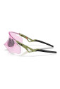 stylish-sunglasses-with-wide-lenses