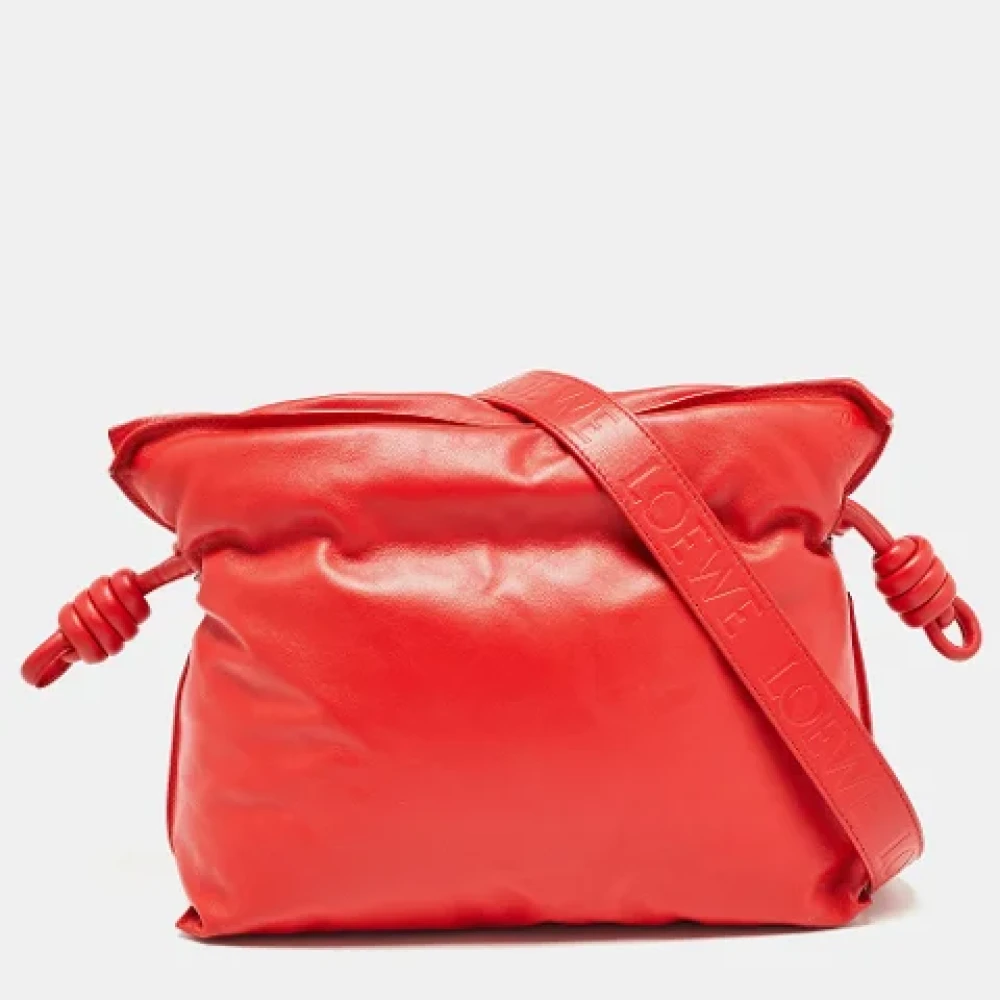 Loewe Pre-owned Leather clutches Red Dames