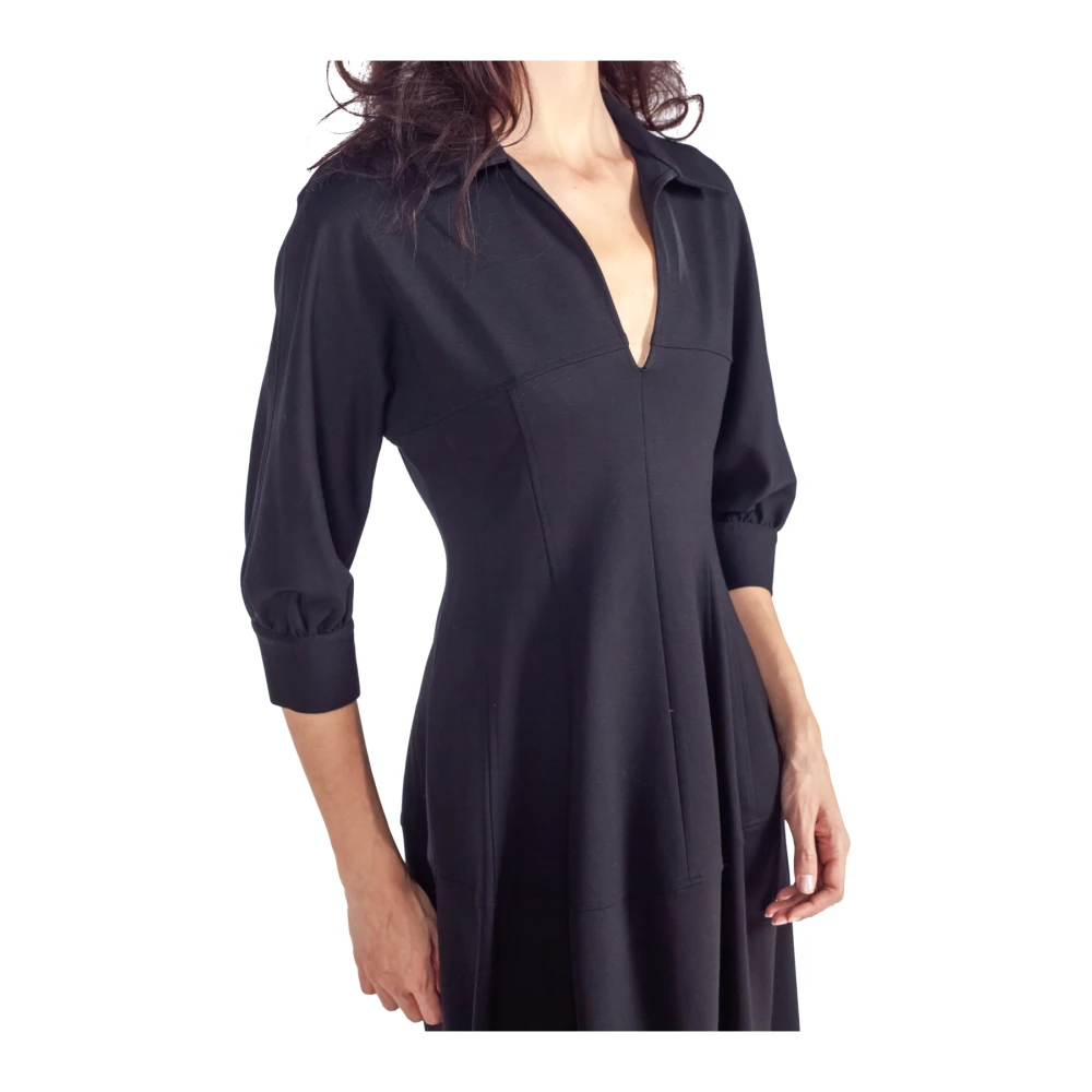 Liviana Conti Zwarte Midi Jurk met Kraag en Magyar Mouwen Black Dames