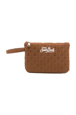 brown-bags-for-stylish-outfits