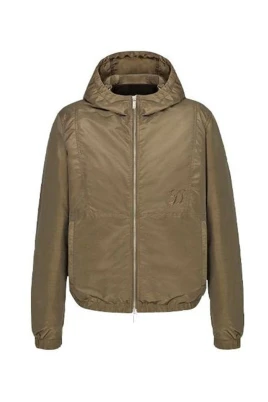 Jacka med broderad logotyp och huva