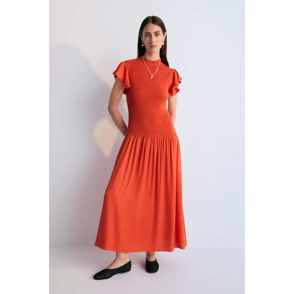 The New Society Katerina Jurk Red Dames