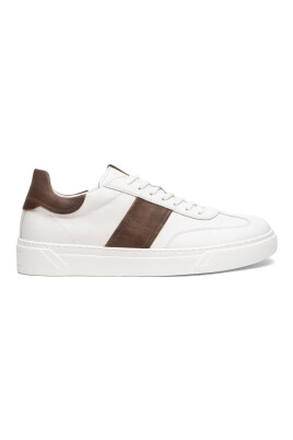 white-sneakers-with-italian-craftsmanship