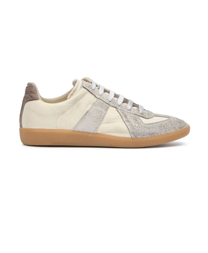 gele-en-grijze-sneakers-stijlvol-ontwerp