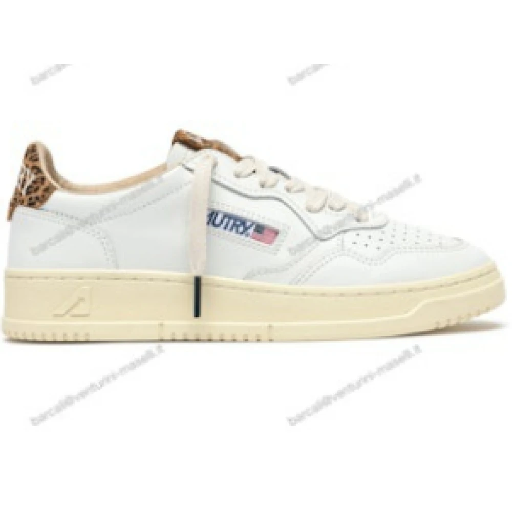 Autry Yellow Sneakers, Female, 4 Uk, Medalist Low