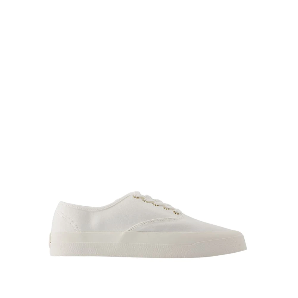 Maison Kitsuné Canvas Sneakers met Veters Dames Schoenen Wit