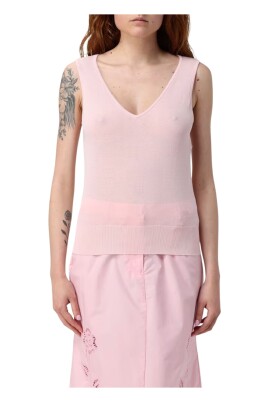 pink-sleeveless-knit-top-heart-embroidery