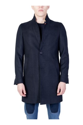 blue-lapel-collar-button-up-coat