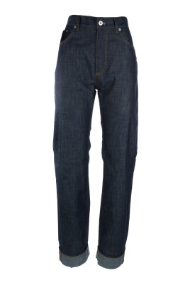 stylish-pants-for-men-and-women